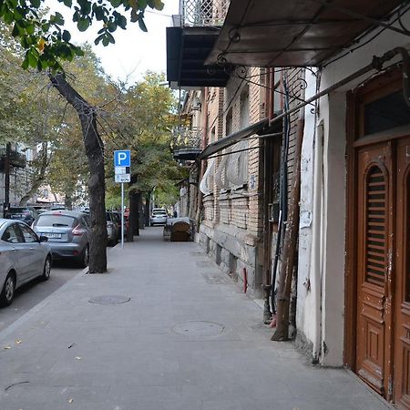 Natia'S Apartment On Dadiani St. 1 Тбилиси Екстериор снимка