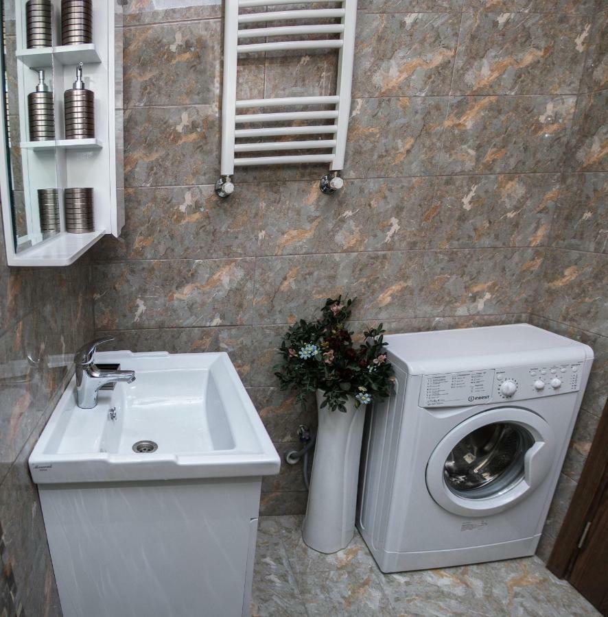 Natia'S Apartment On Dadiani St. 1 Тбилиси Екстериор снимка