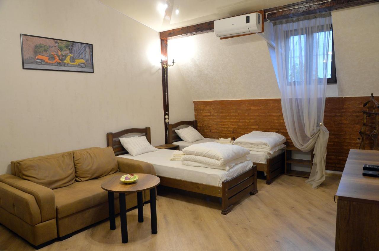 Natia'S Apartment On Dadiani St. 1 Тбилиси Екстериор снимка